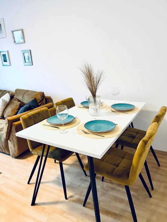 Modernes 3 Zimmer Apartment - Luise- Mit Wlan, Balkon Und Smart-Tv In City-Nahe! Erfurt Exterior photo