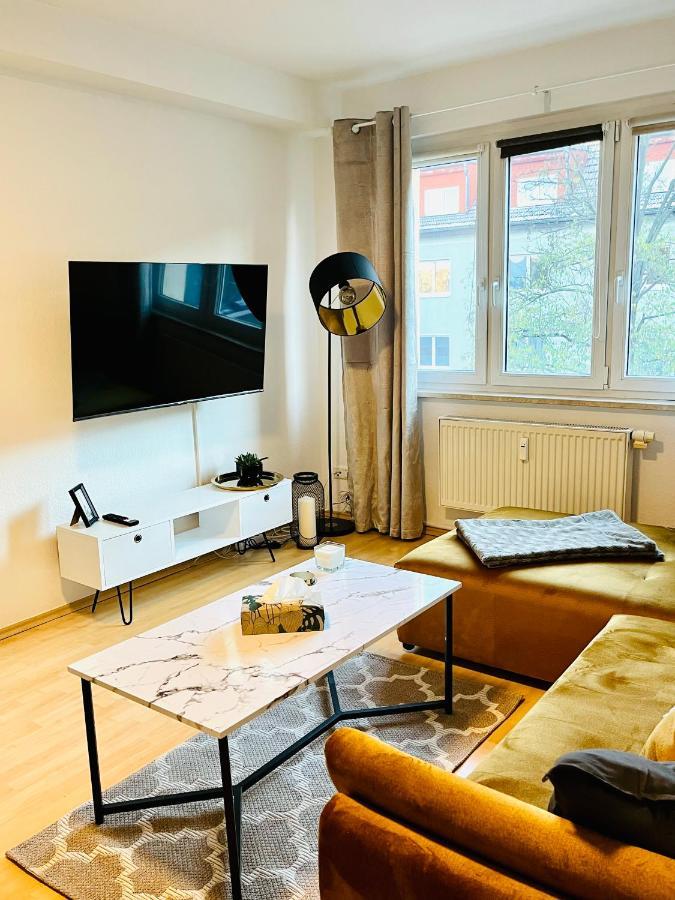 Modernes 3 Zimmer Apartment - Luise- Mit Wlan, Balkon Und Smart-Tv In City-Nahe! Erfurt Exterior photo